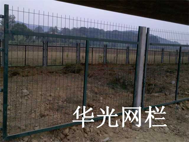 铁路护栏网图片2