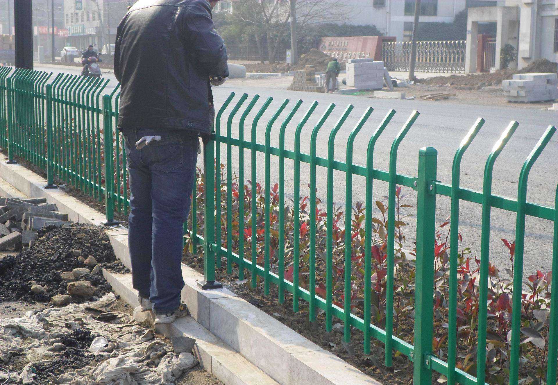 道路隔离护栏图片7
