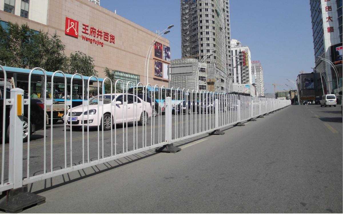 上海京式道路护栏图片6