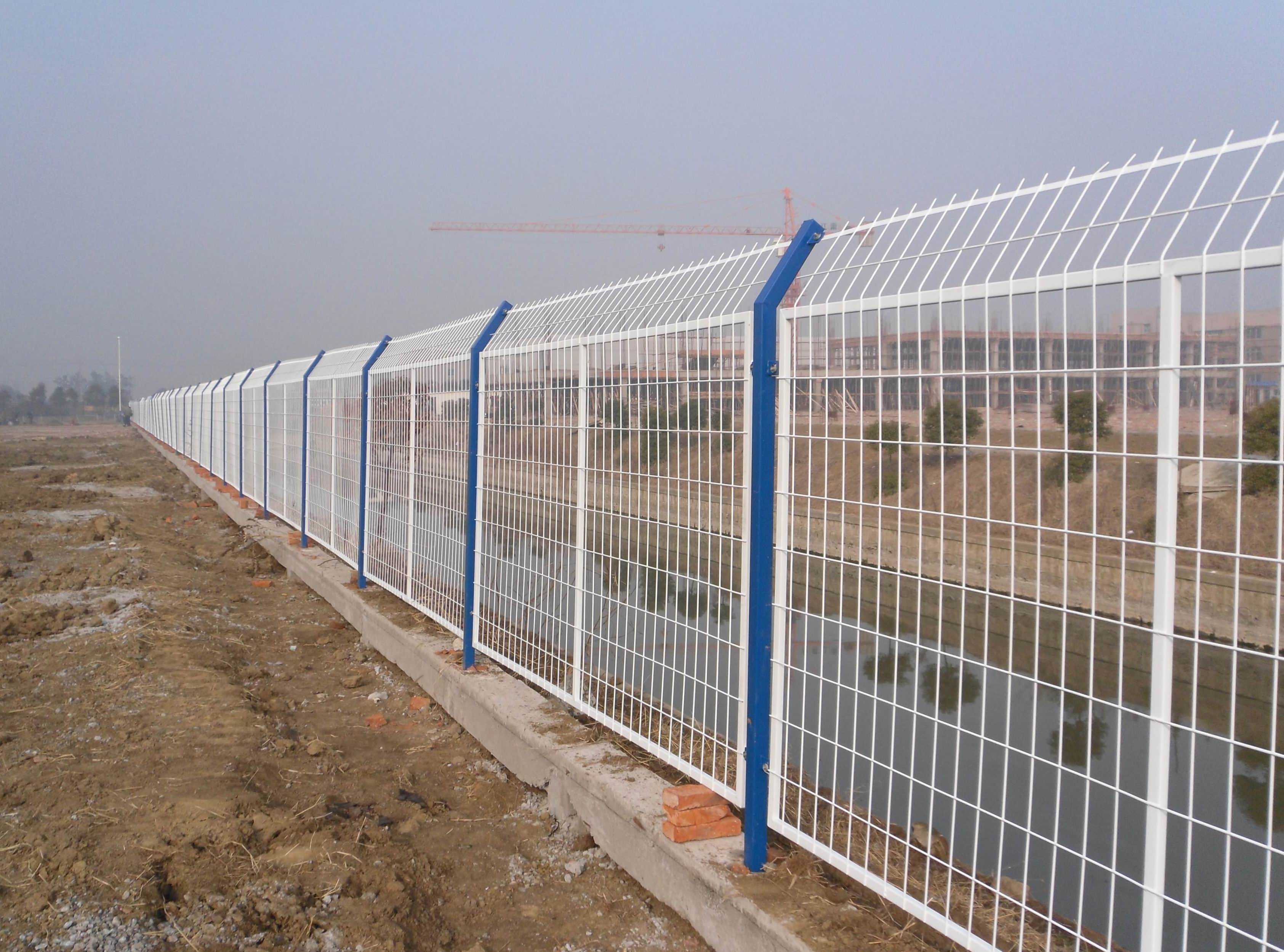 公路护栏网图片2