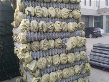 编织网隔离栅图片6
